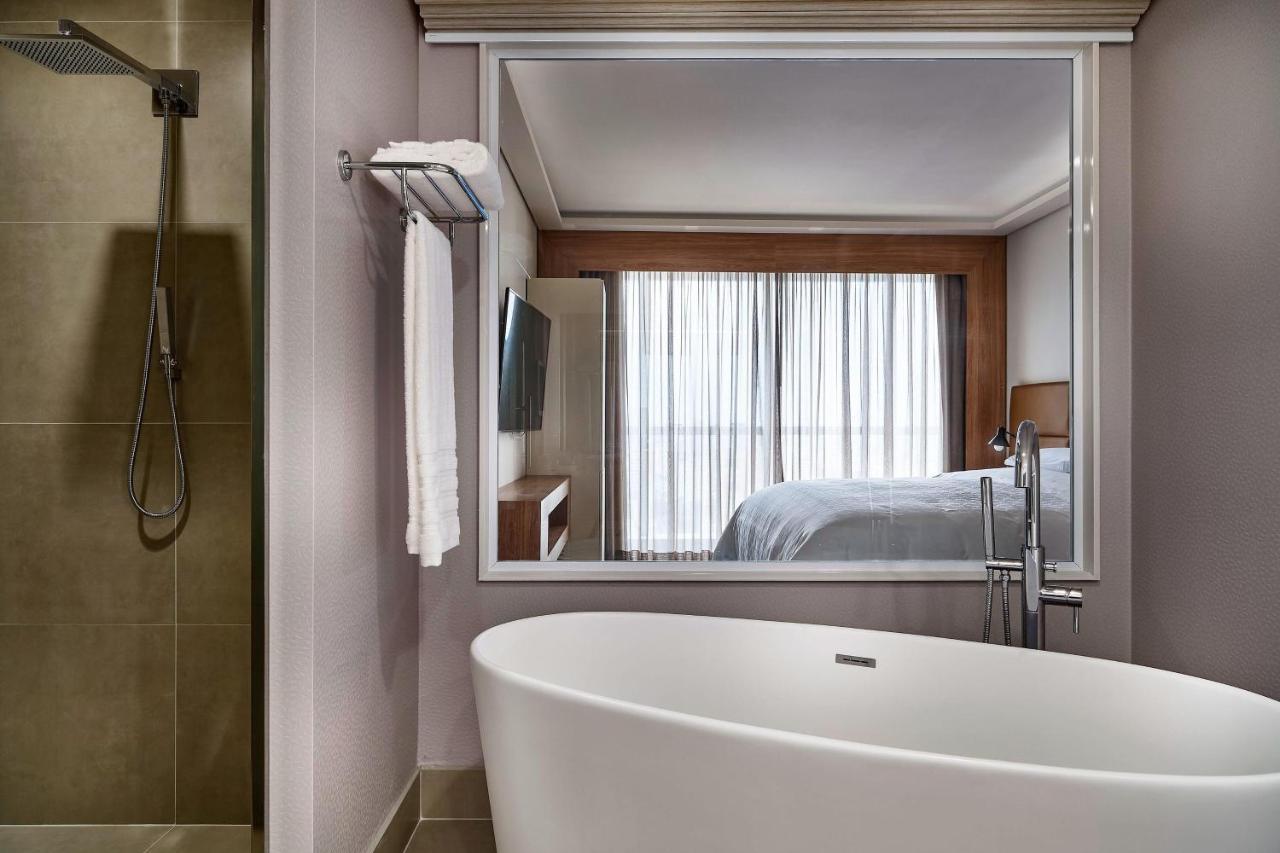 Sheraton 5* Santos (Sao Paulo)